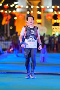 BIB: 5084
                            <button type="button" onclick="openModal(21768921)" class="btn btn-primary btn-sm float-right btn-popup" data-toggle="modal" data-target=".modal-high-quality">
                        <i class="fas fa-shopping-cart"></i> Add to Cart
                    </button>
                                            <button type="button" onclick="isThisMe(21768921, true)" class="btn btn-success btn-sm float-right btn-popup btn-isme hidden" data-toggle="tooltip" data-placement="bottom" title="นี่คือรูปของคุณใช่ไหม คลิกที่นี่เพื่อเอาเข้าอัลบั้ม">
                        <i class="fas fa-plus"></i> Add to album
                    </button>
                    <button type="button" onclick="isThisMe(21768921, false)" class="btn btn-warning btn-sm float-right btn-popup btn-isnotme hidden">
                        <i class="fas fa-ban"></i> Remove from album
                    </button>